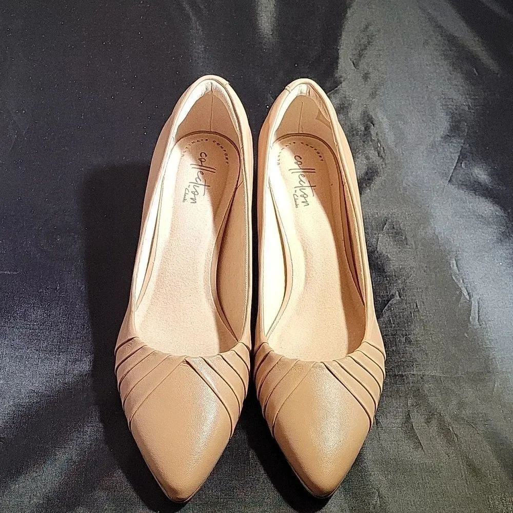CLARKS COLLECTION ULTIMATE COMFORT SHOES - Picture 3 of 15